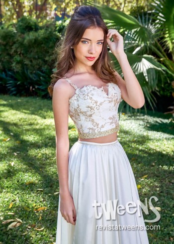 Vestido de 15 años blanco largo con top bordado 